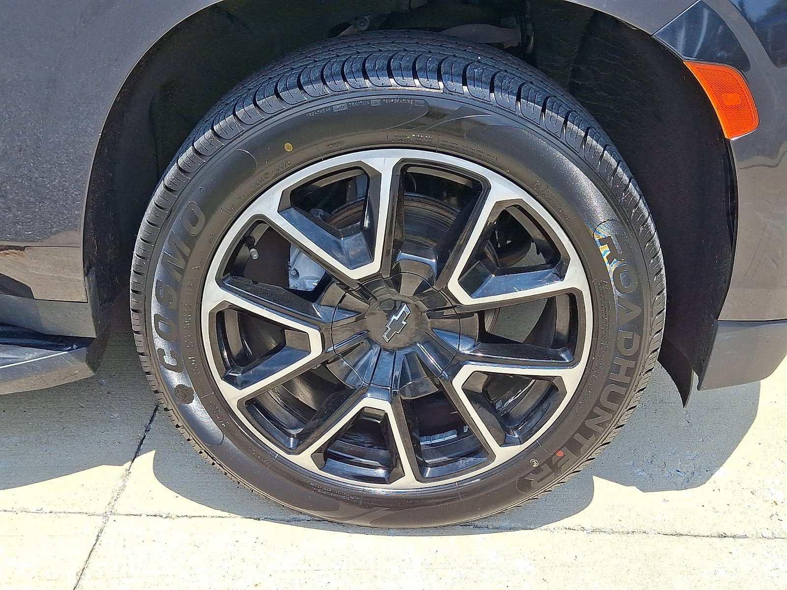 Used 2022 Chevrolet Tahoe RST w/ Luxury Package AWD/4WD image 8