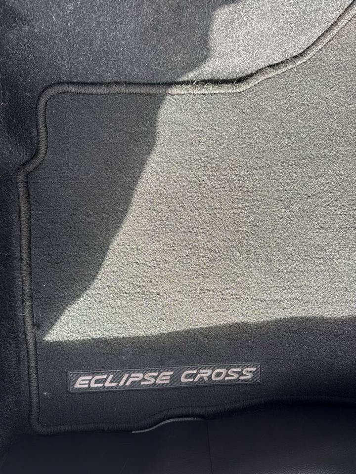 Used 2018 Mitsubishi Eclipse Cross SE AWD/4WD image 12