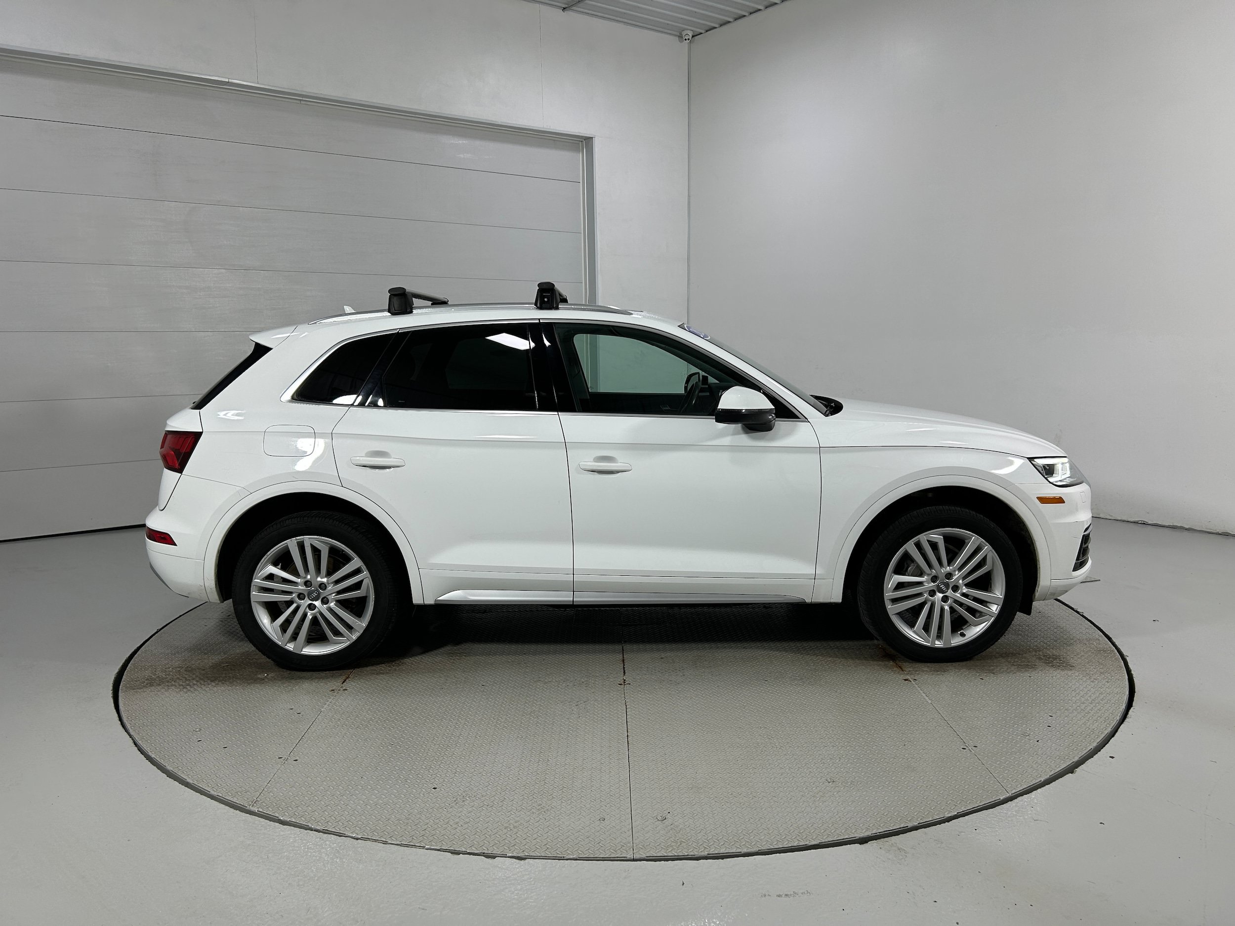 Used 2020 Audi Q5 2.0T Premium Plus w/ Premium Plus Package AWD/4WD image 39