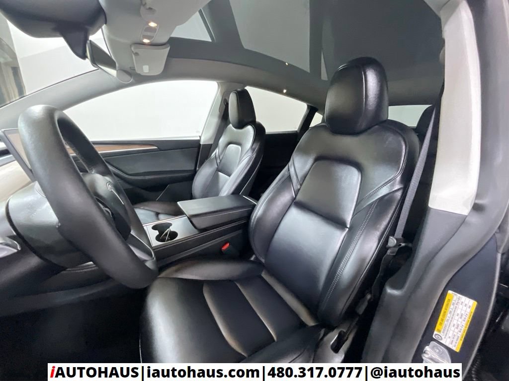 Used 2025 Tesla Model Y Long Range RWD image 16