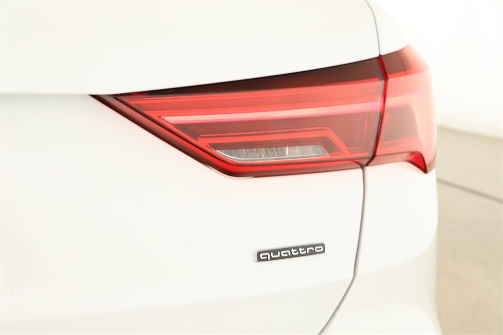 Certified 2025 Audi Q3 2.0T Premium w/ Convenience Package image 30