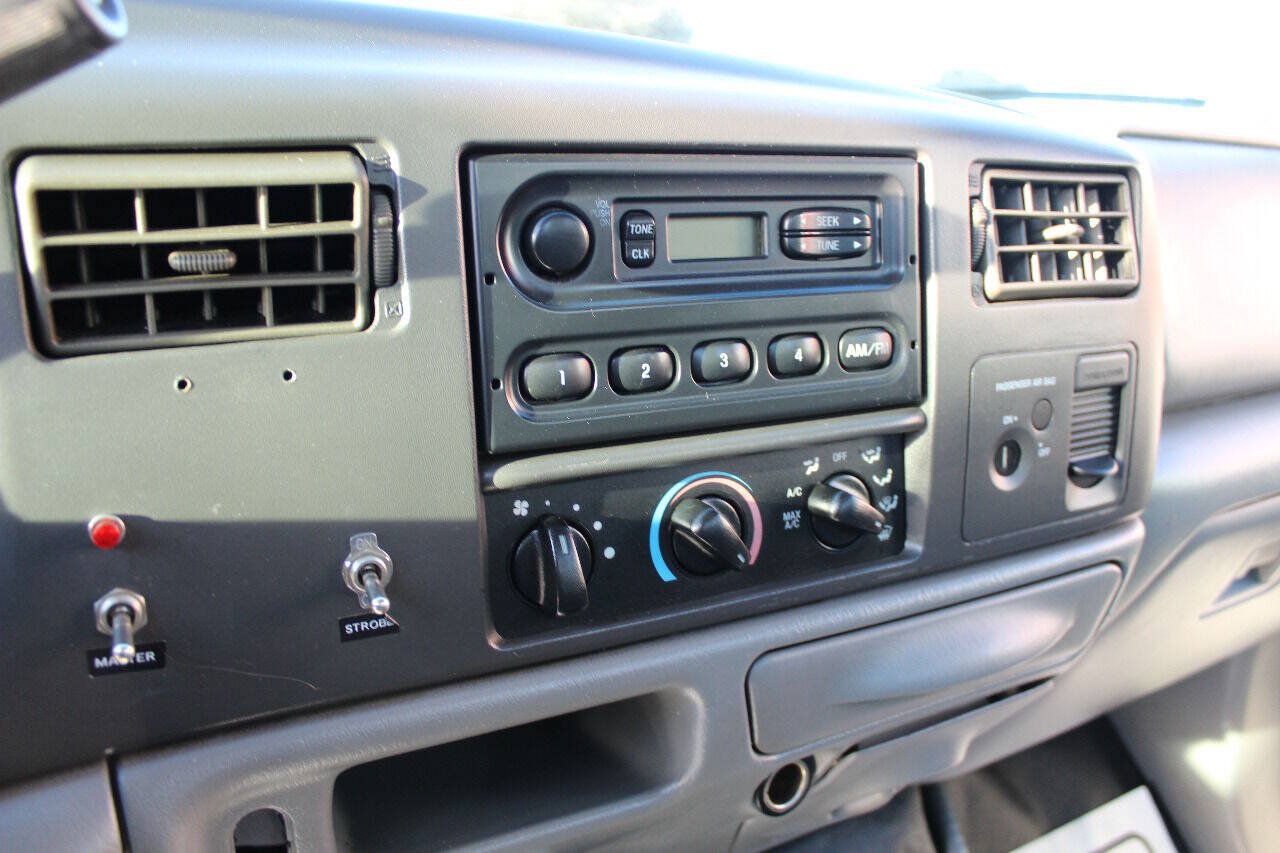 Used 2002 Ford F450 XL RWD image 14