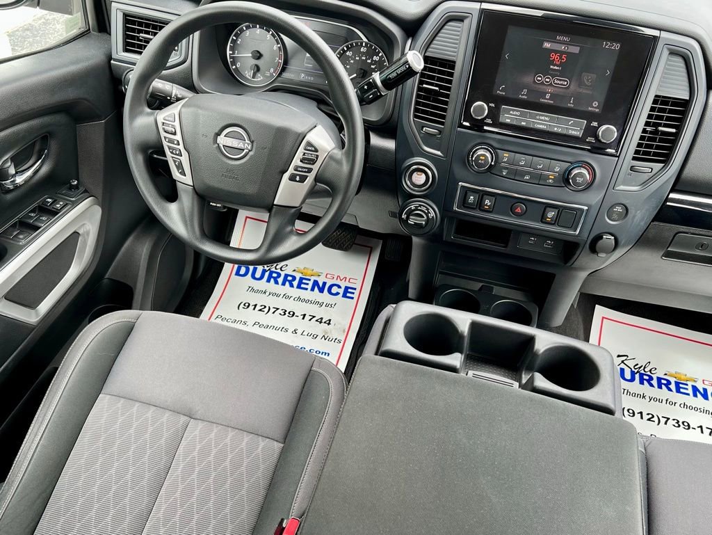 Used 2023 Nissan Titan SV image 16