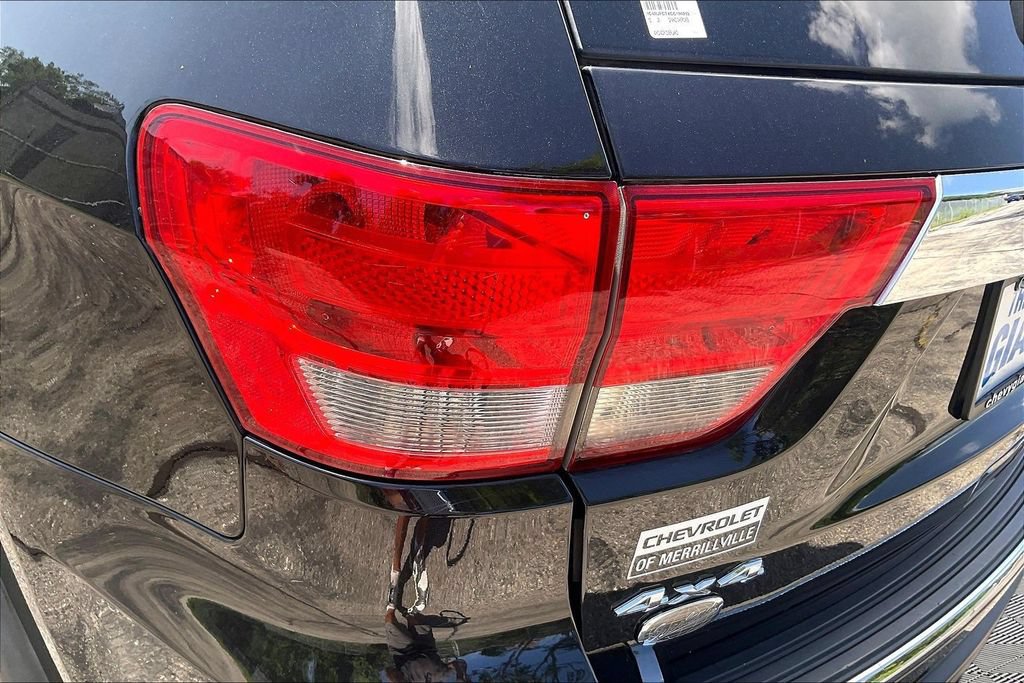Used 2012 Jeep Grand Cherokee Overland AWD/4WD image 26