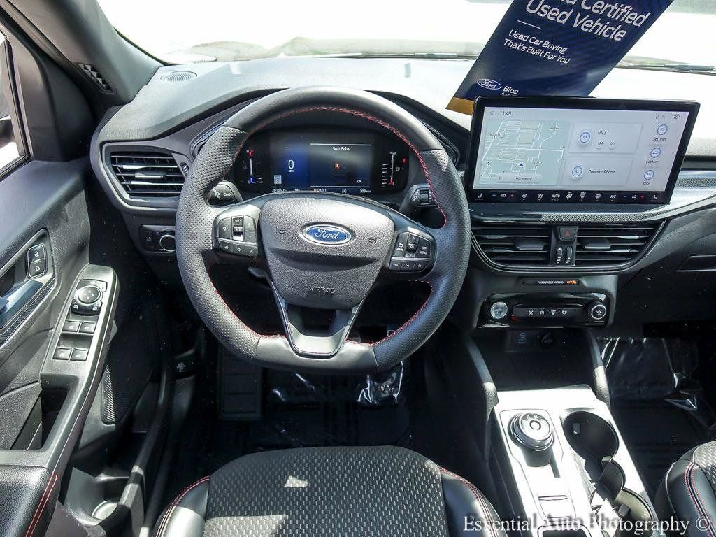 Used 2023 Ford Escape ST-Line w/ Tech Pack #1 AWD/4WD image 13