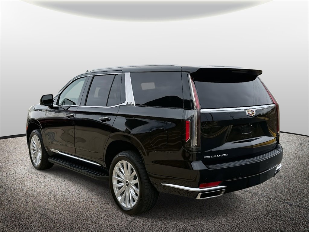 Used 2024 Cadillac Escalade Luxury image 6