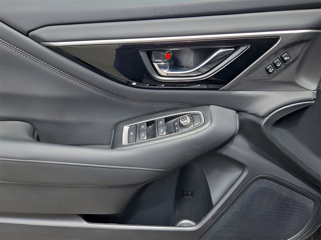 Used 2022 Subaru Outback Limited image 10