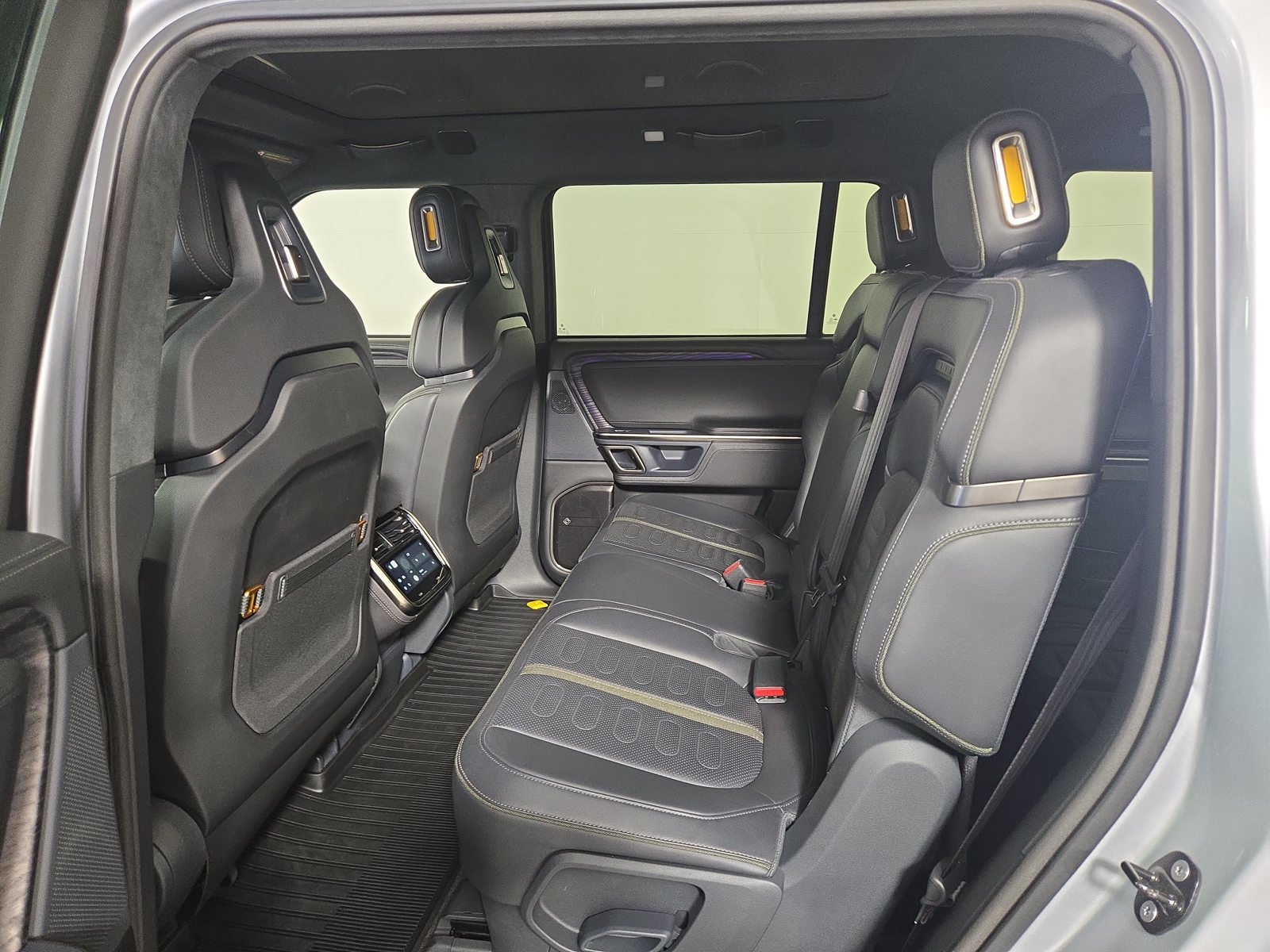Used 2022 Rivian R1S Launch Edition Quad AWD/4WD image 21