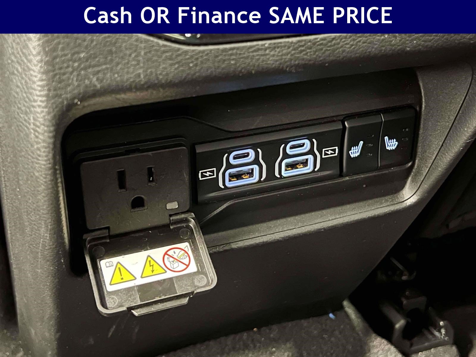 Used 2025 Jeep Grand Cherokee Limited w/ MOPAR Finishing Package AWD/4WD image 16