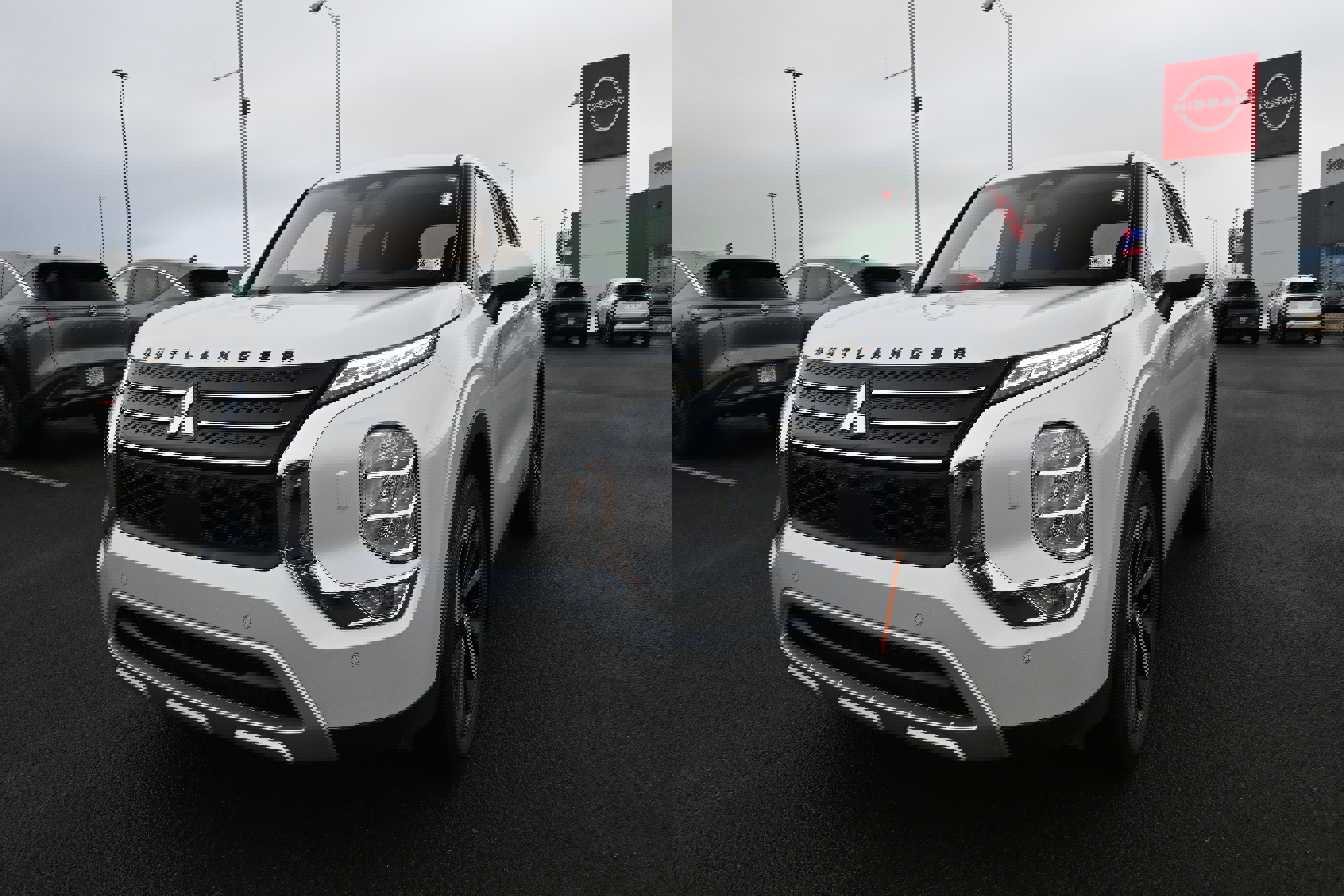 Used 2024 Mitsubishi Outlander SE image 4