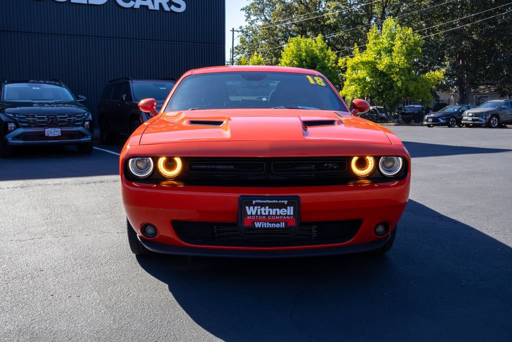 Used 2018 Dodge Challenger R/T w/ Driver Convenience Group RWD image 4