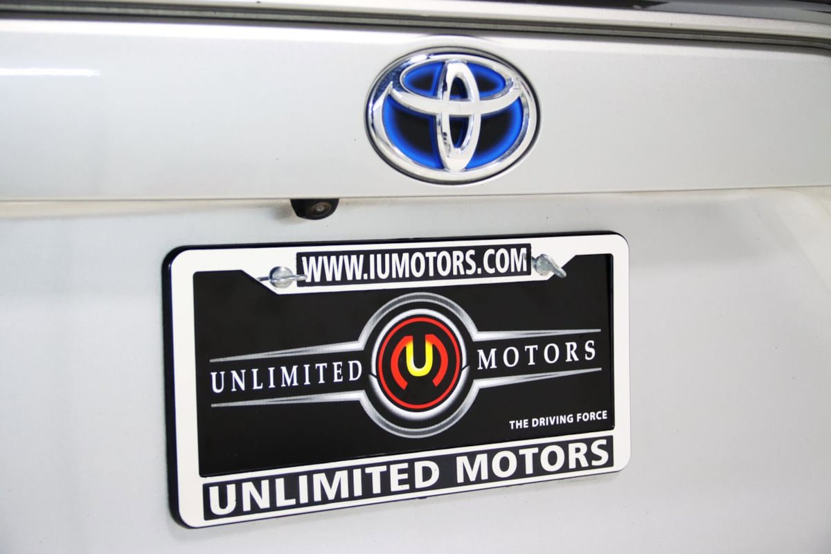 Used 2022 Toyota RAV4 Limited AWD/4WD image 4