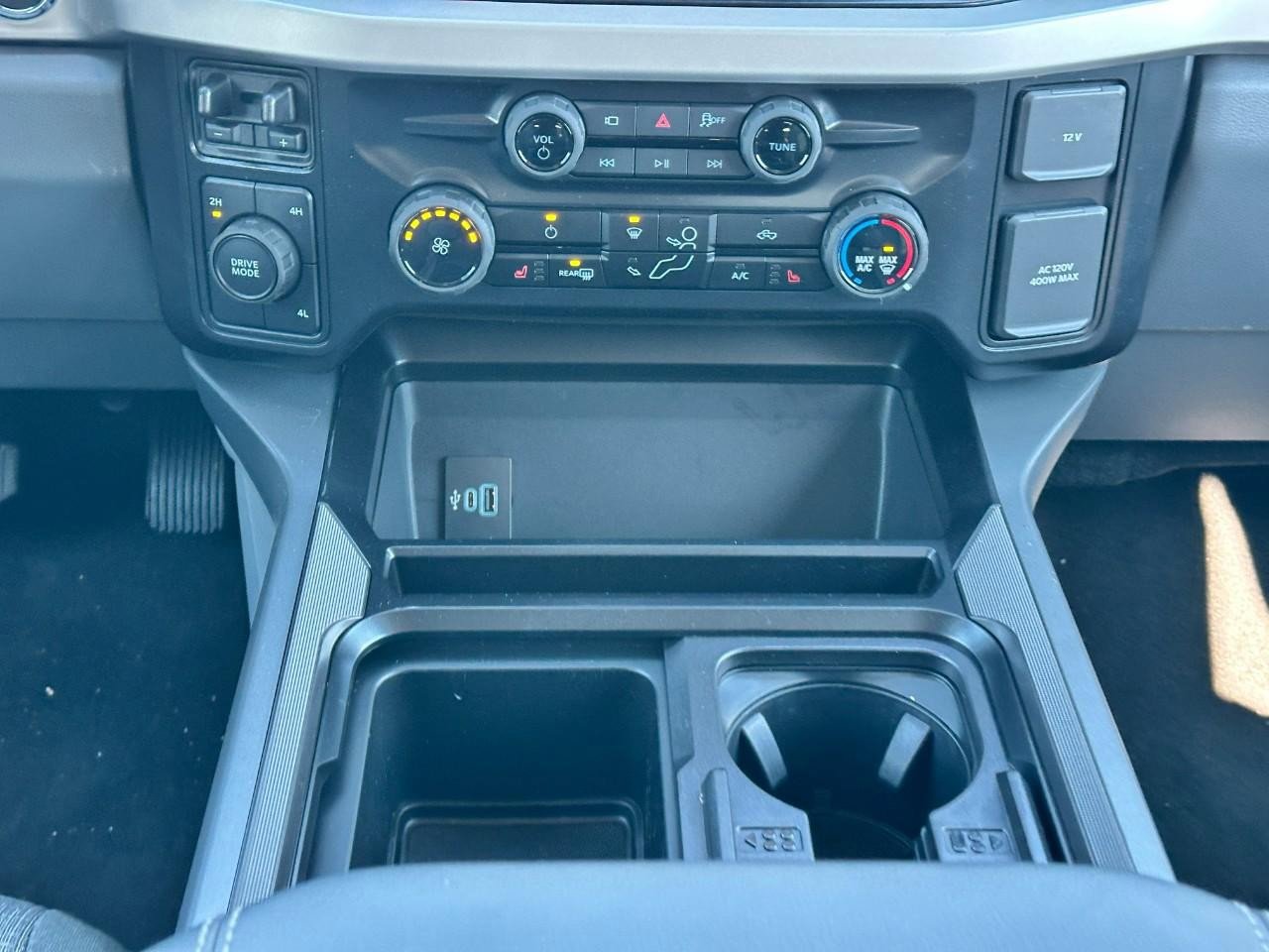 New 2026 Ford F250 XLT w/ XLT Premium Package image 8