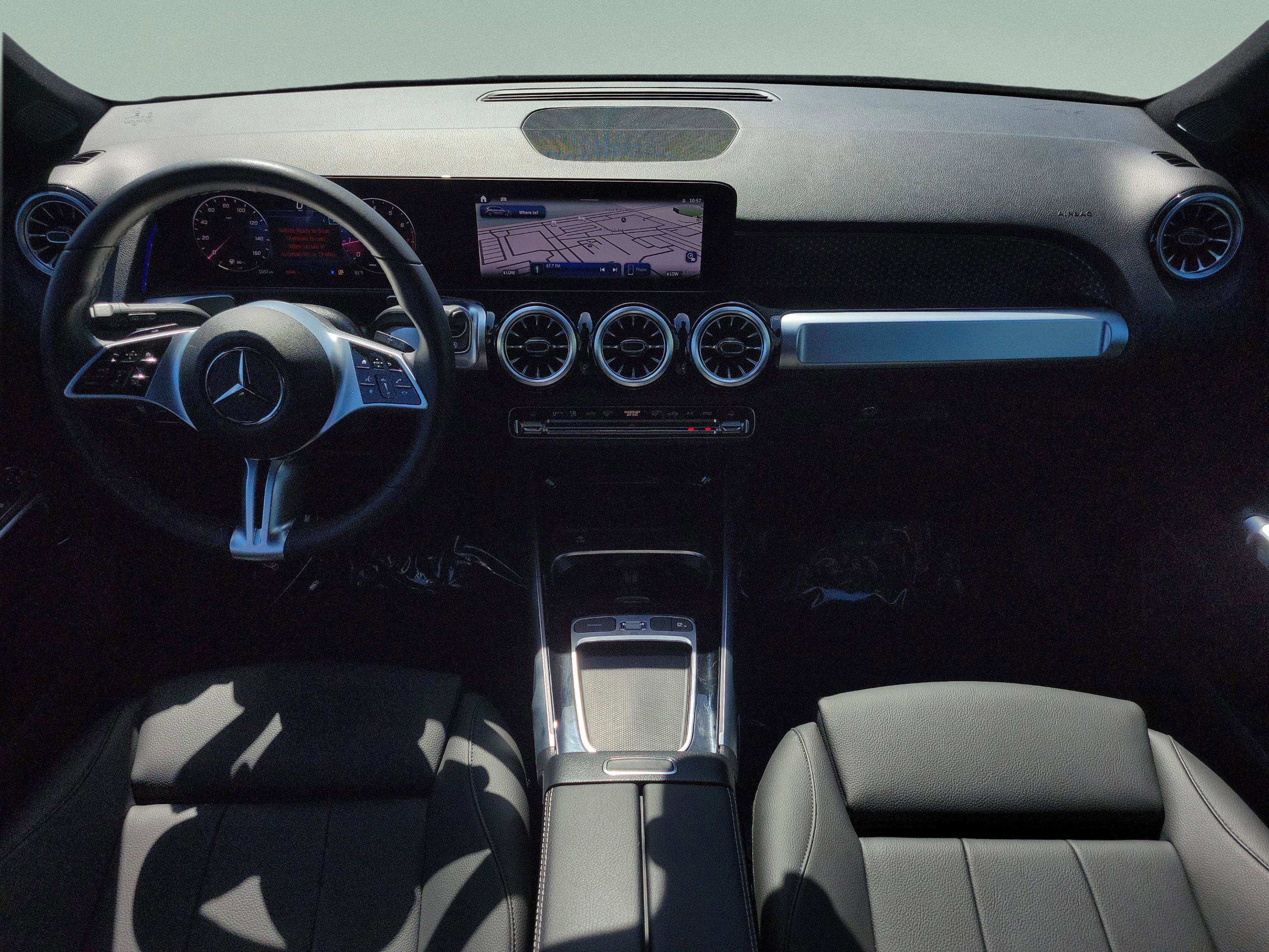 Certified 2025 Mercedes-Benz GLB 250 image 12