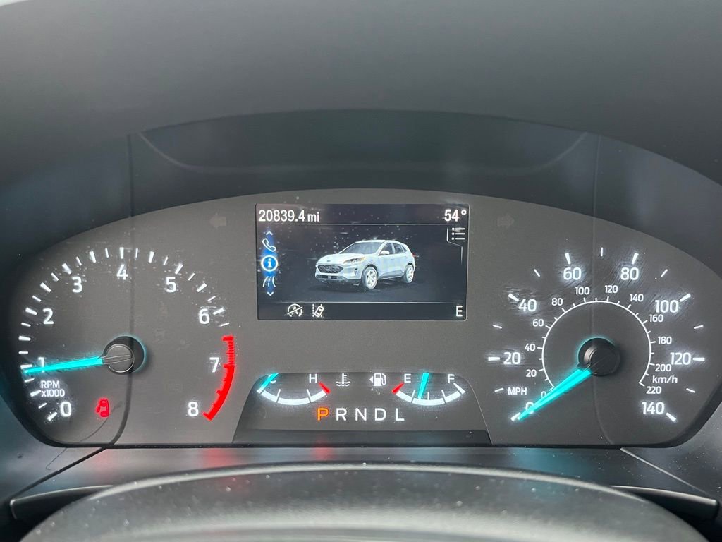 Certified 2022 Ford Escape SE w/ SE Sport Appearance Package image 16