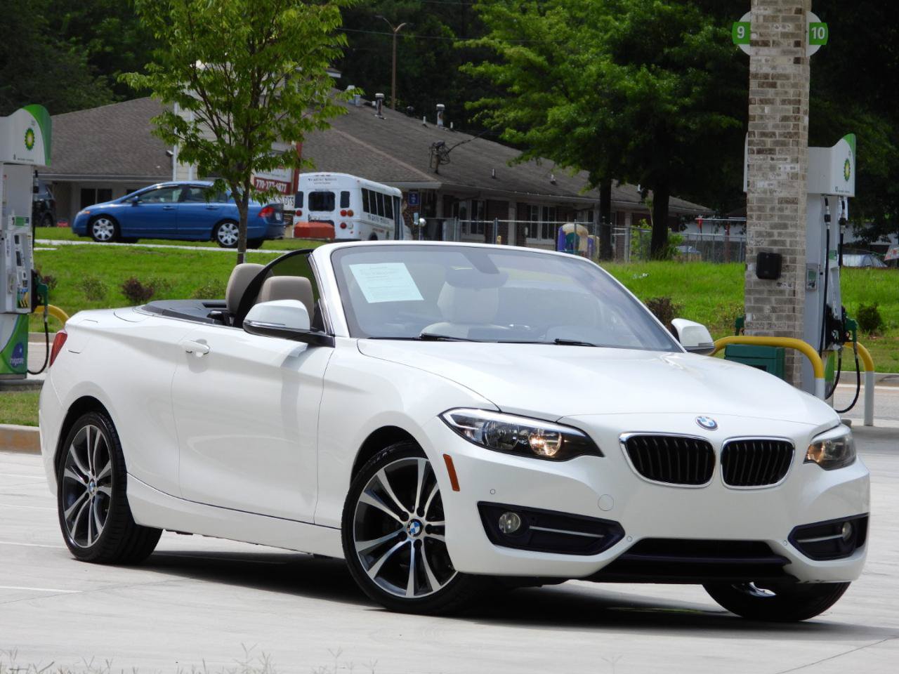 Used 2017 BMW 230i Convertible RWD image 14