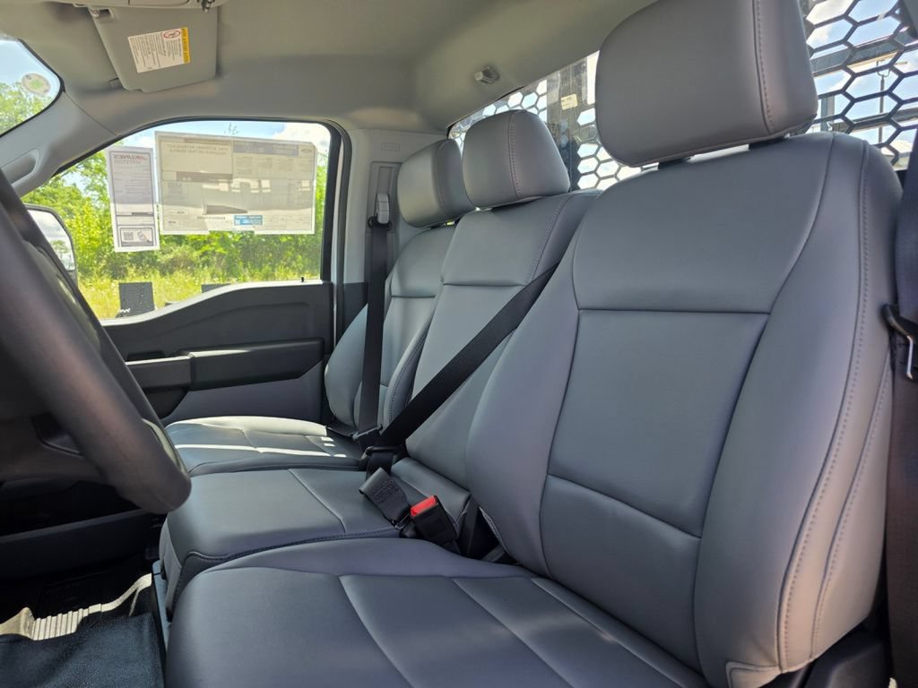 New 2026 Ford F550 4x4 Regular Cab Super Duty image 21