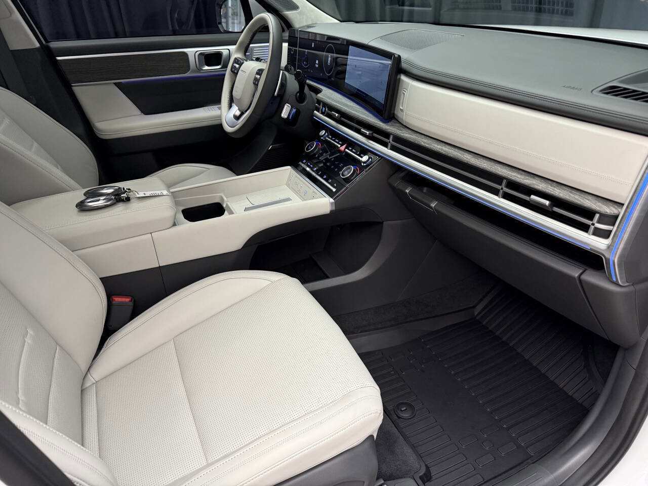 Used 2024 Hyundai Santa Fe Calligraphy image 22