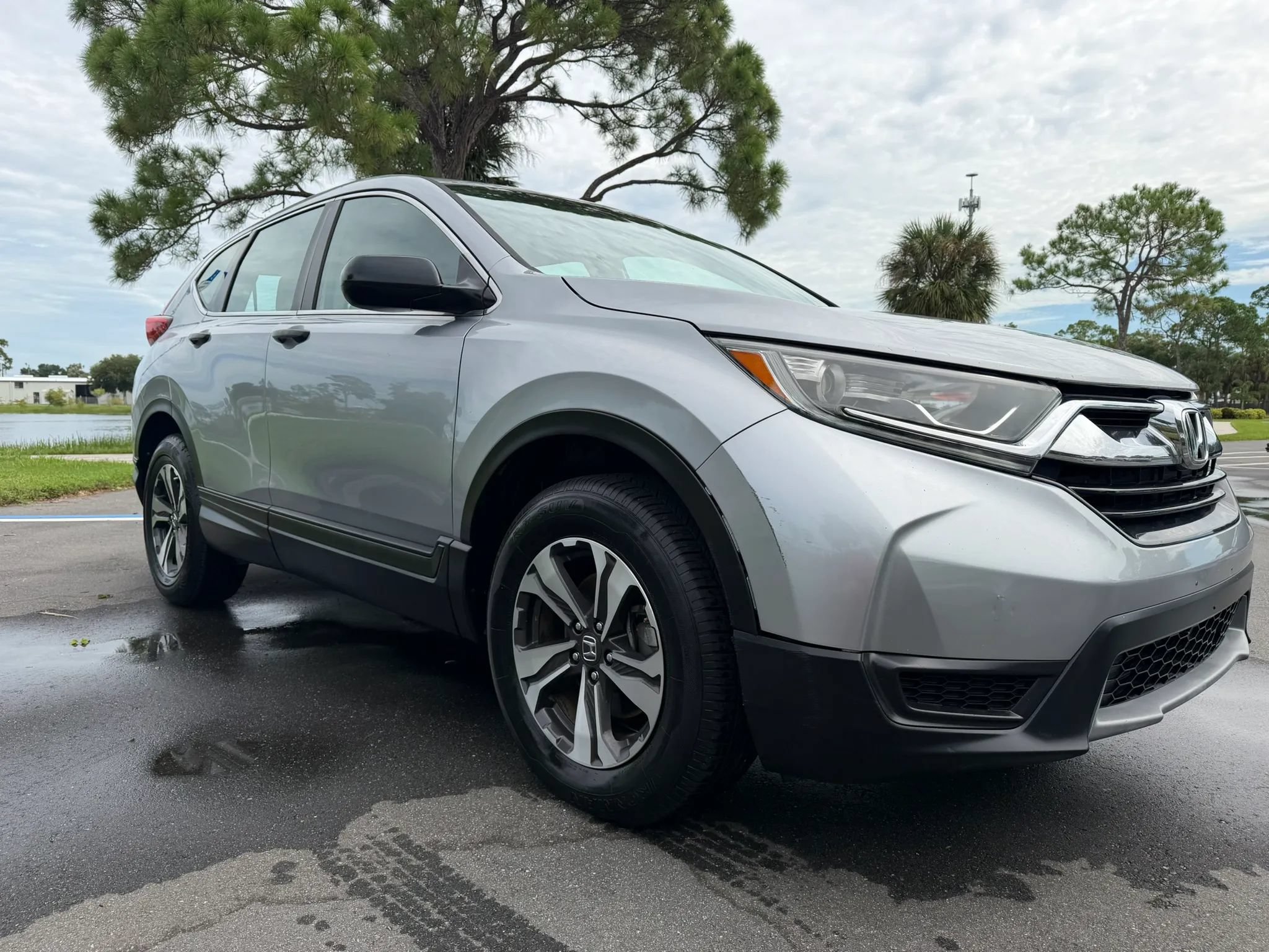 Used 2018 Honda CR-V LX image 4