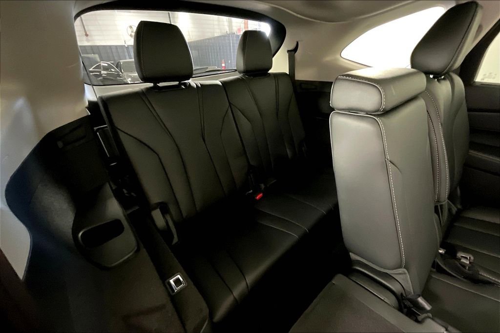 Used 2024 Acura MDX SH-AWD w/ Technology Package image 40