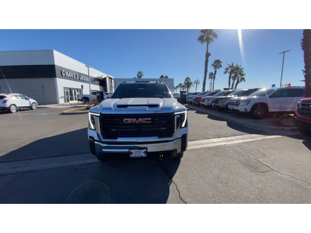 New 2026 GMC Sierra 3500 Pro w/ Convenience Package image 3