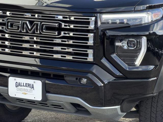 Used 2023 GMC Canyon Denali w/ Denali Black Edition AWD/4WD image 8