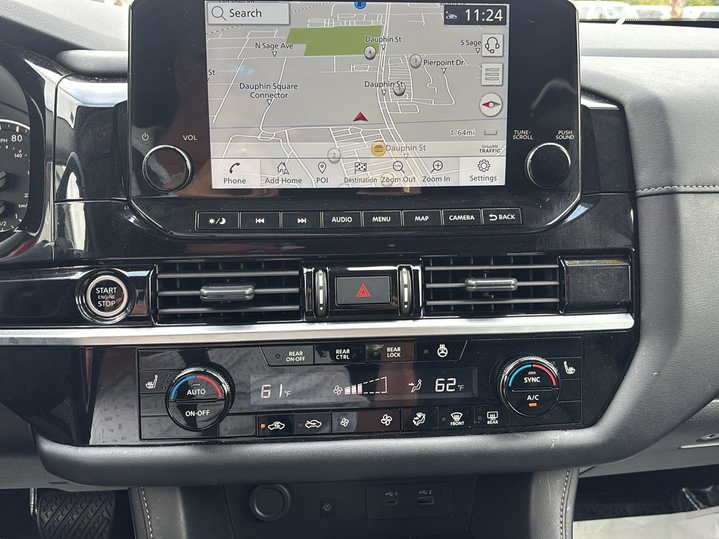 Used 2024 Nissan Pathfinder SL image 34