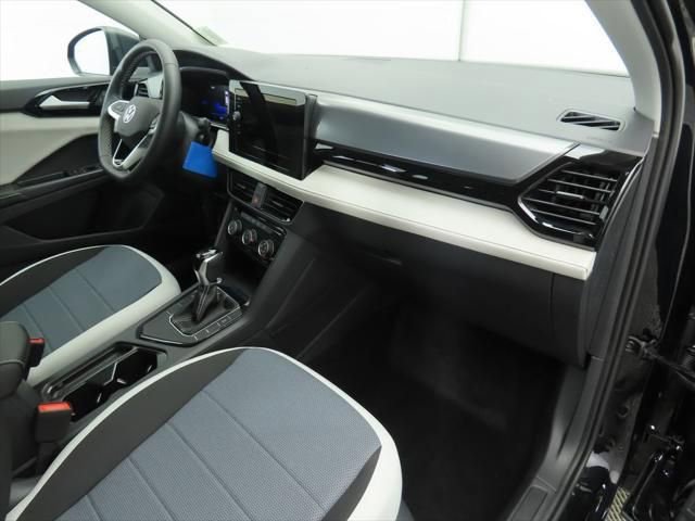New 2026 Volkswagen Taos S image 17