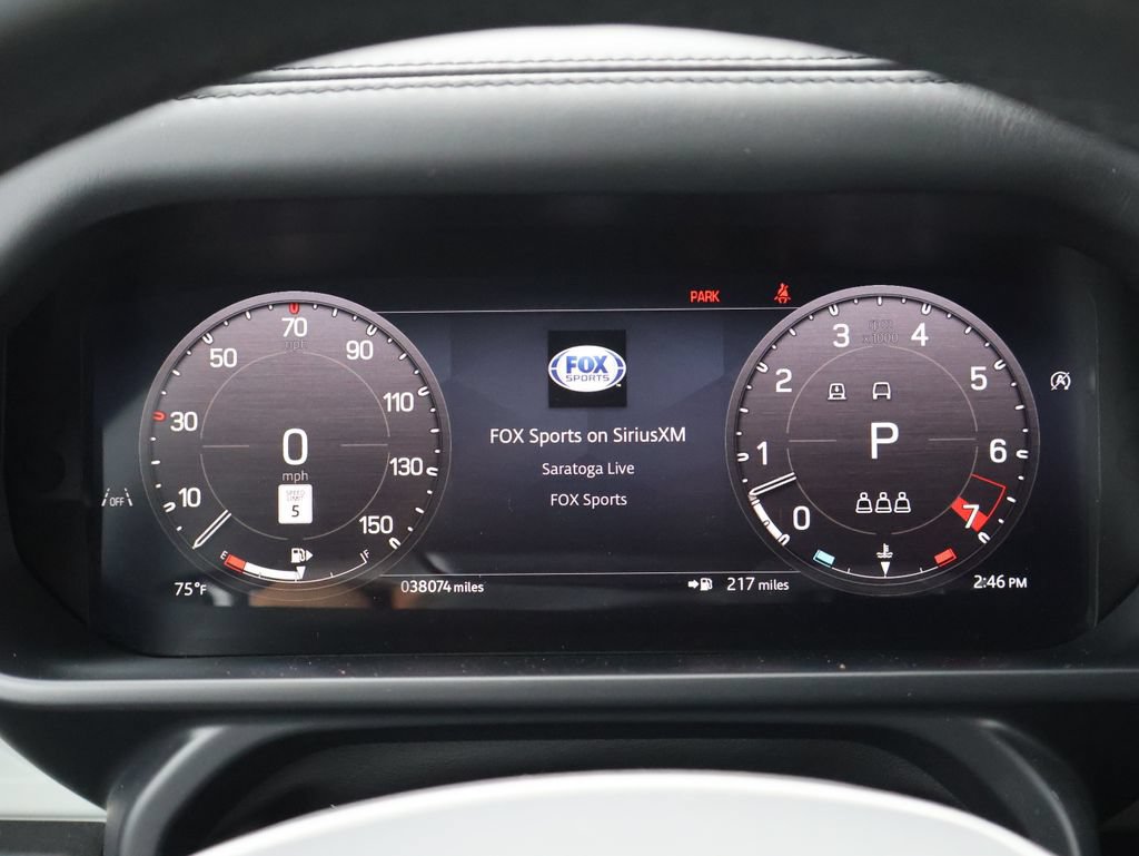 Used 2024 Land Rover Defender 110 SE AWD/4WD image 28