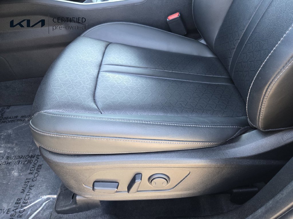 Certified 2023 Kia Sorento EX FWD image 17