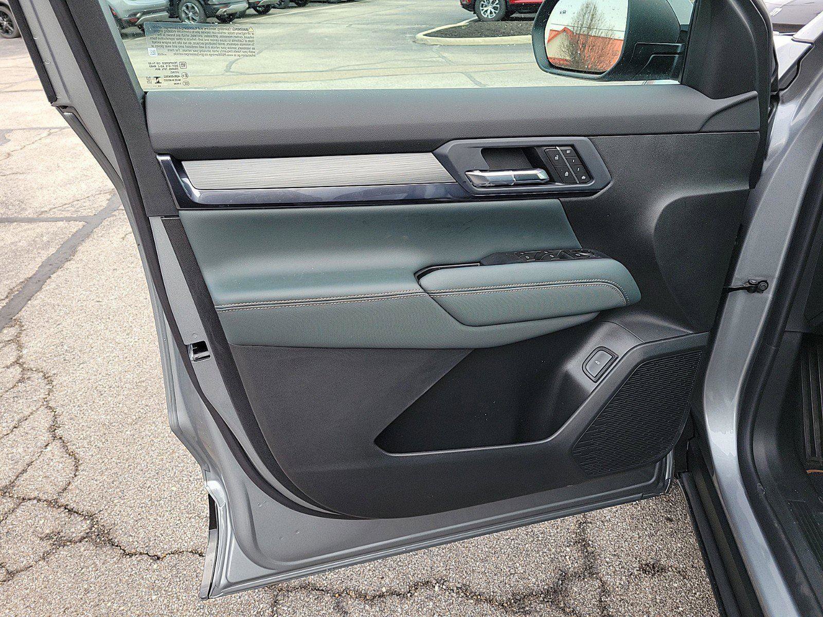 New 2026 GMC Terrain AT4 w/ Convenience Package III image 18