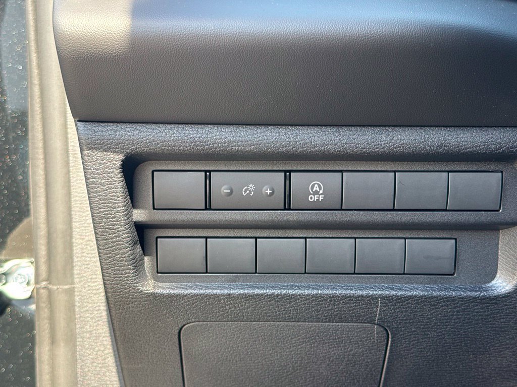 New 2026 Mitsubishi Outlander LE FWD image 31