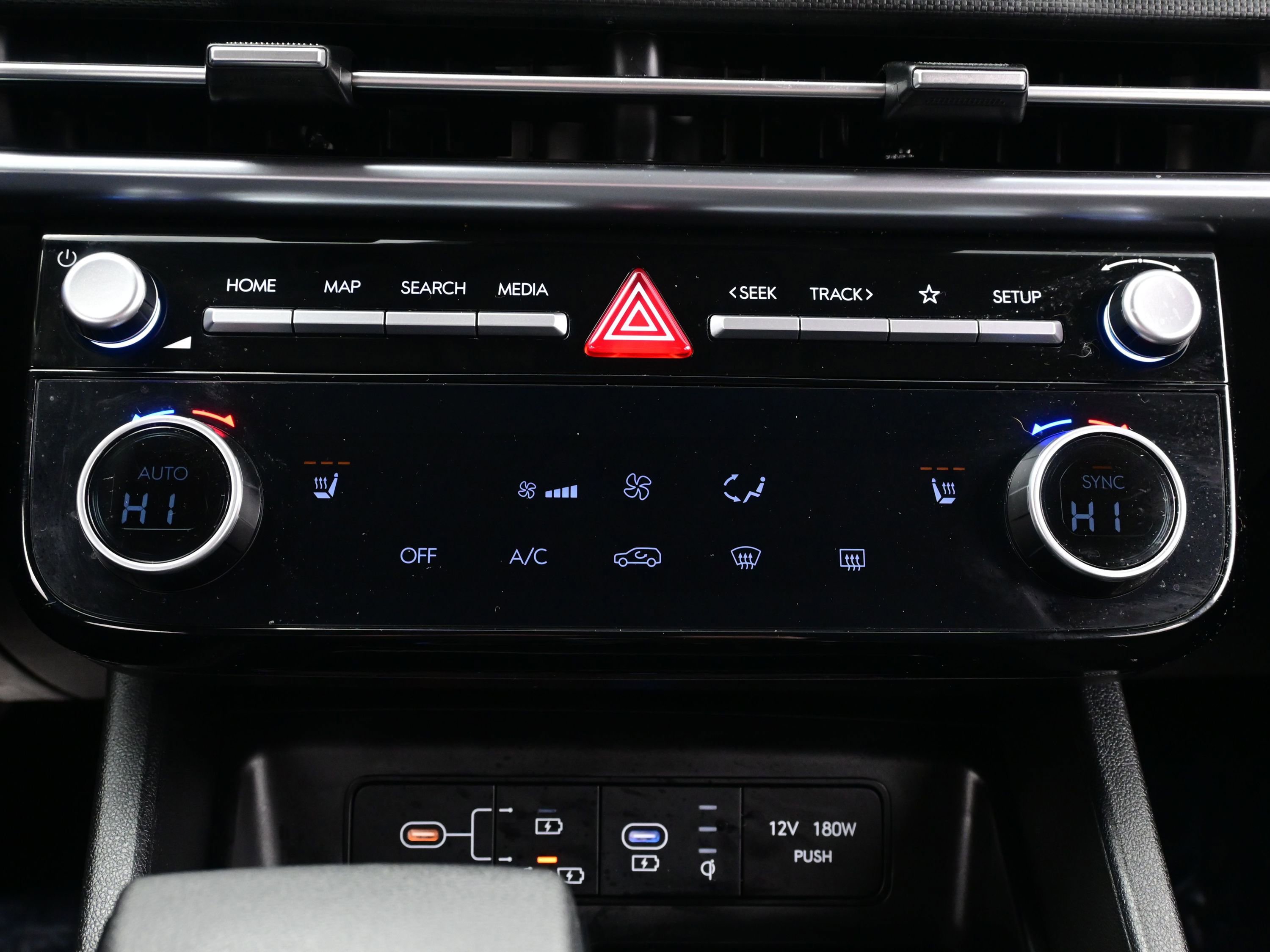 Certified 2025 Hyundai Tucson SEL image 20