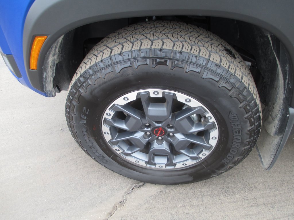 Used 2025 Nissan Frontier PRO-4X w/ Pro Premium Package image 14