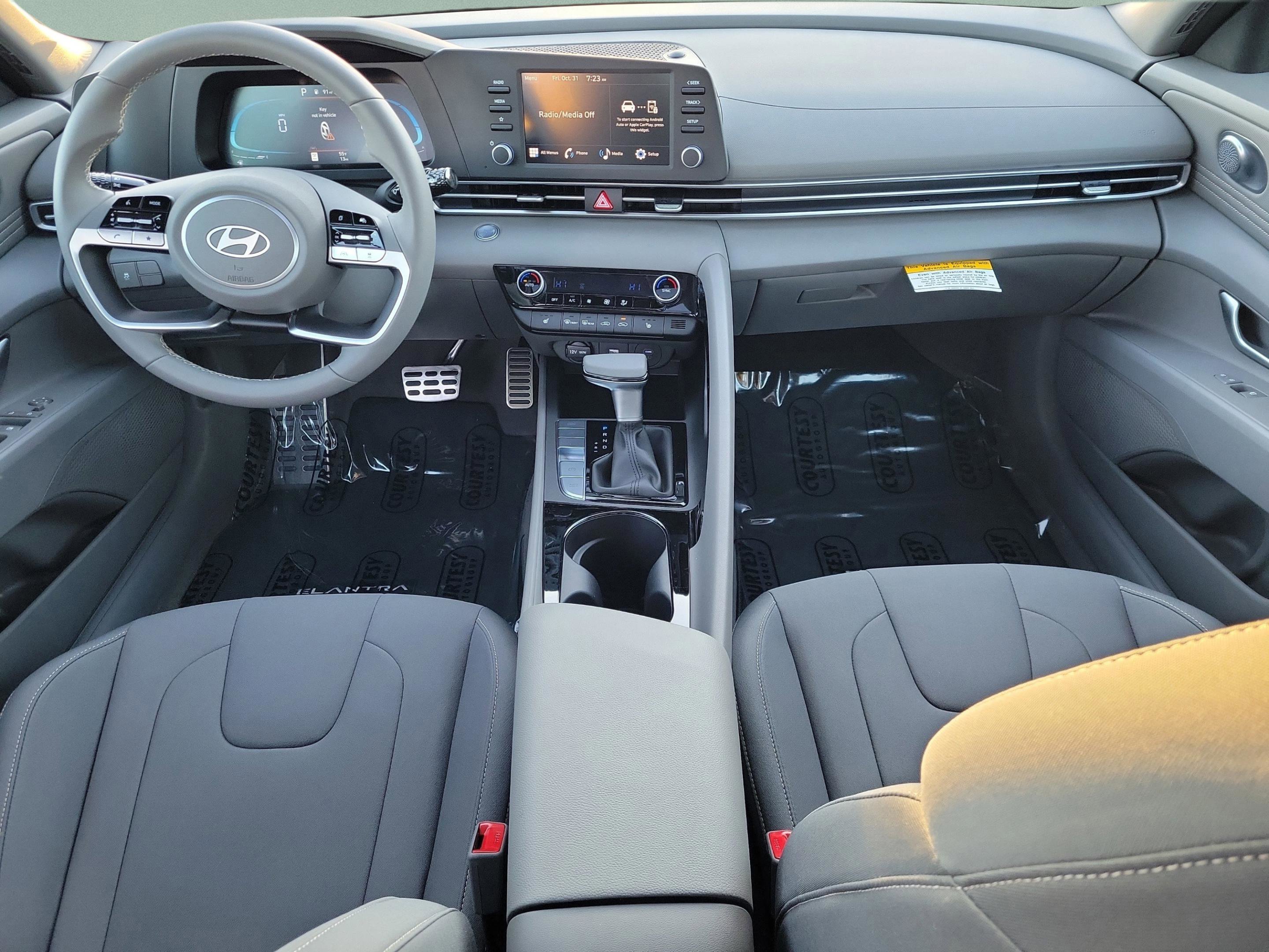 New 2026 Hyundai Elantra SEL Sport image 24