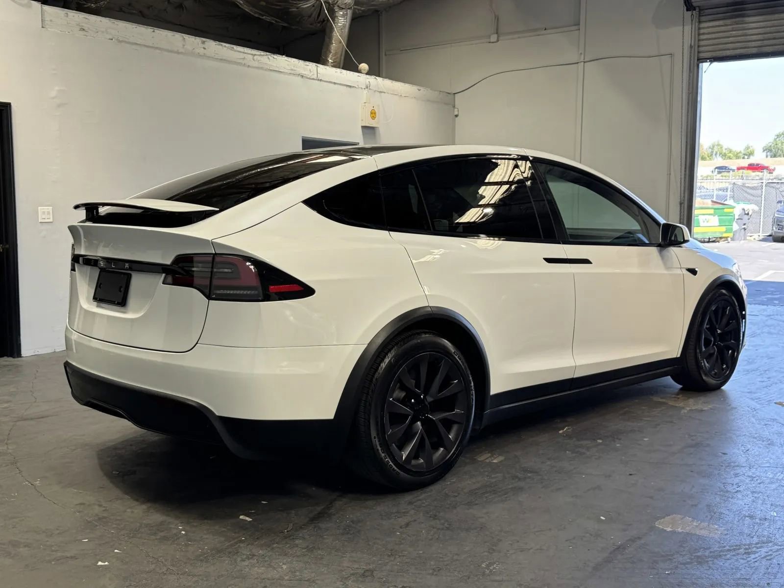 Used 2023 Tesla Model X image 4