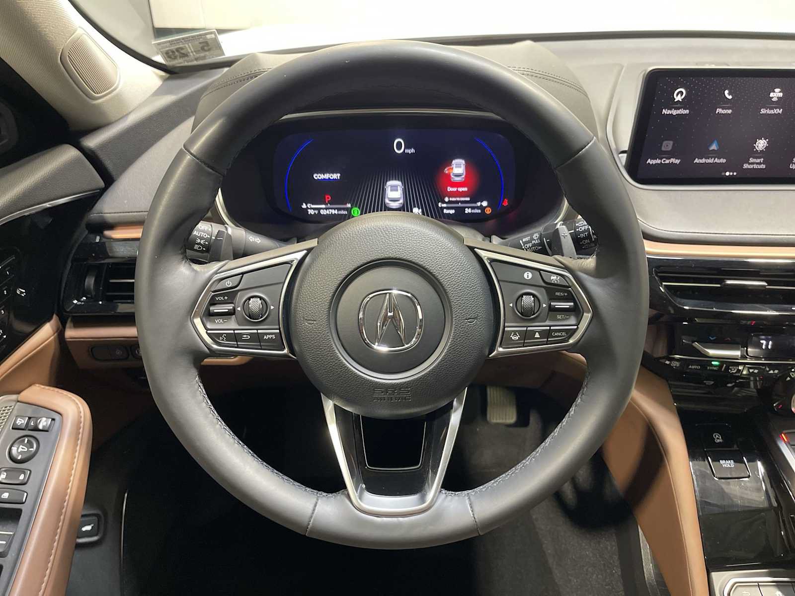 Used 2024 Acura MDX w/ Technology Package AWD/4WD image 15
