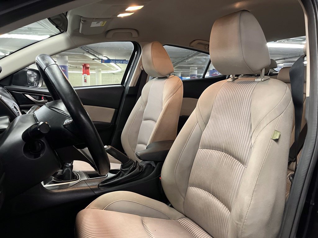 Used 2014 MAZDA MAZDA3 i Touring FWD image 17