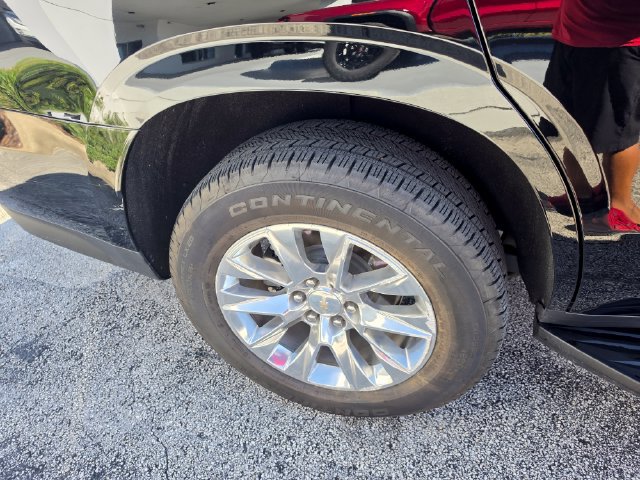 Used 2023 Chevrolet Tahoe Premier RWD image 12