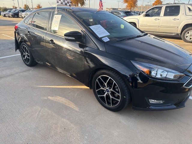 Used 2018 Ford Focus SEL image 2