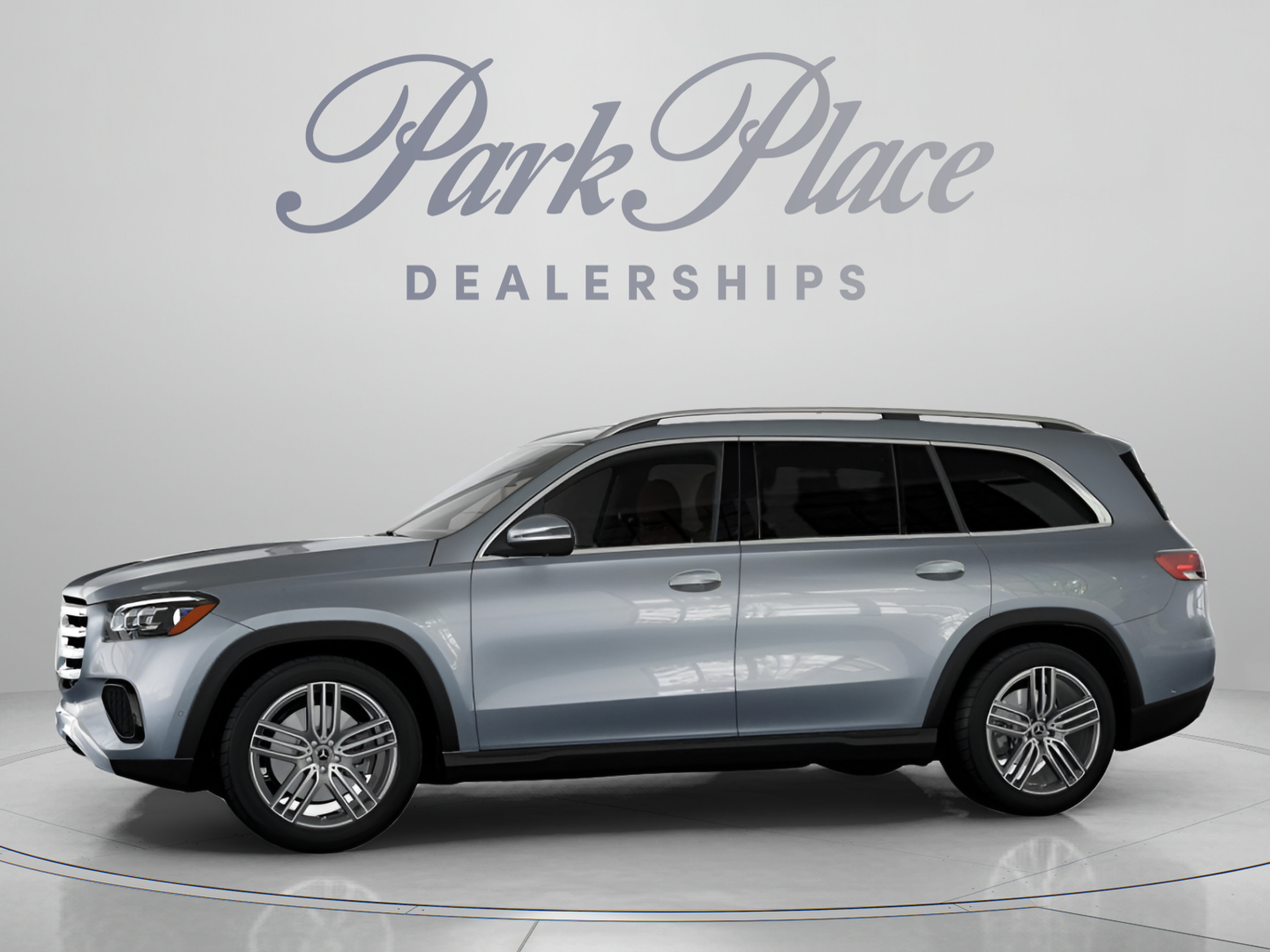 Used 2026 Mercedes-Benz GLS 450 4MATIC image 4
