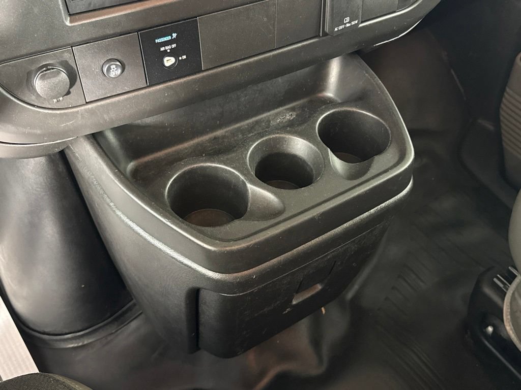 Used 2020 GMC Savana 2500 w/ Driver Convenience Package RWD image 18