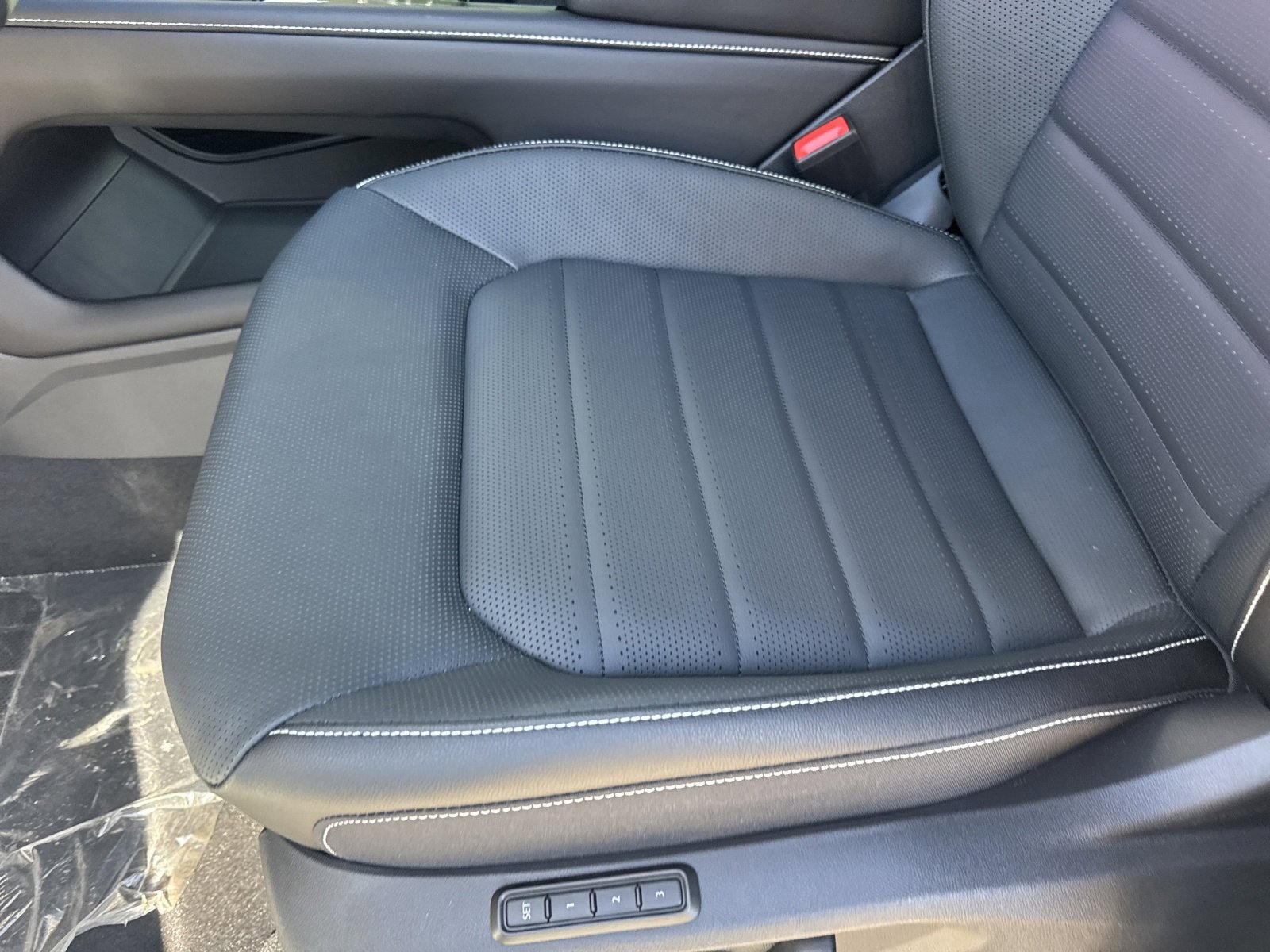 New 2026 Volkswagen Atlas SEL image 16