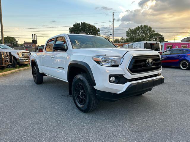 Used 2023 Toyota Tacoma SR5 RWD image 4