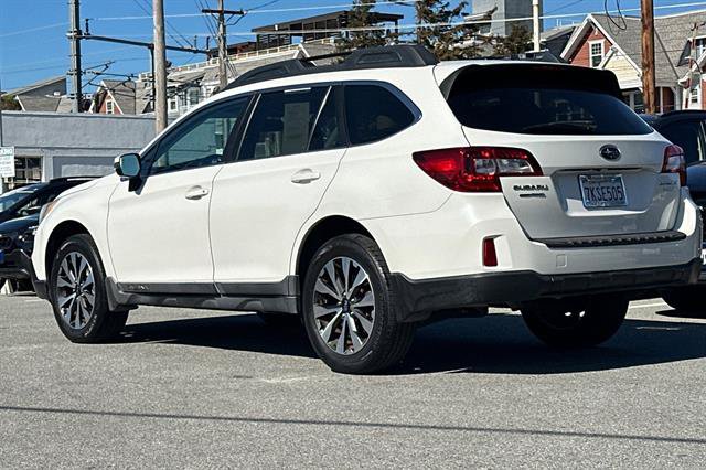 Used 2015 Subaru Outback 2.5i Limited AWD/4WD image 5