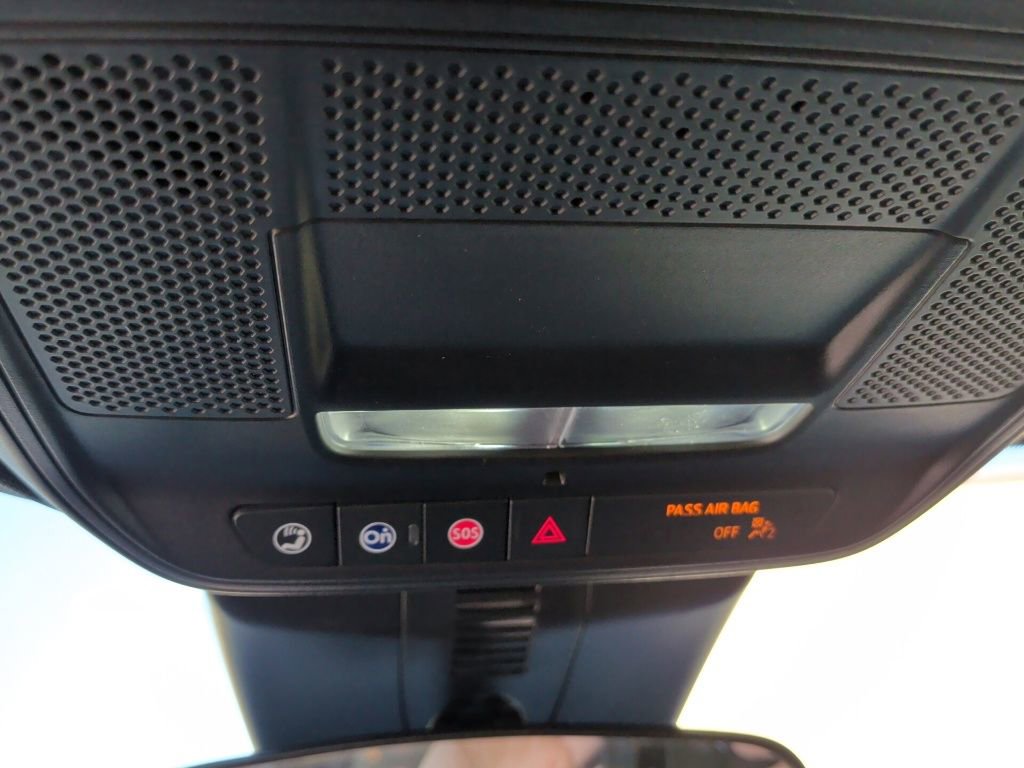 New 2025 Chevrolet Traverse LT w/ LPO, Floor Liner Package image 20