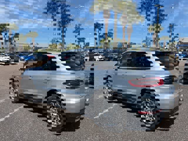 Used 2017 Porsche Macan image 4