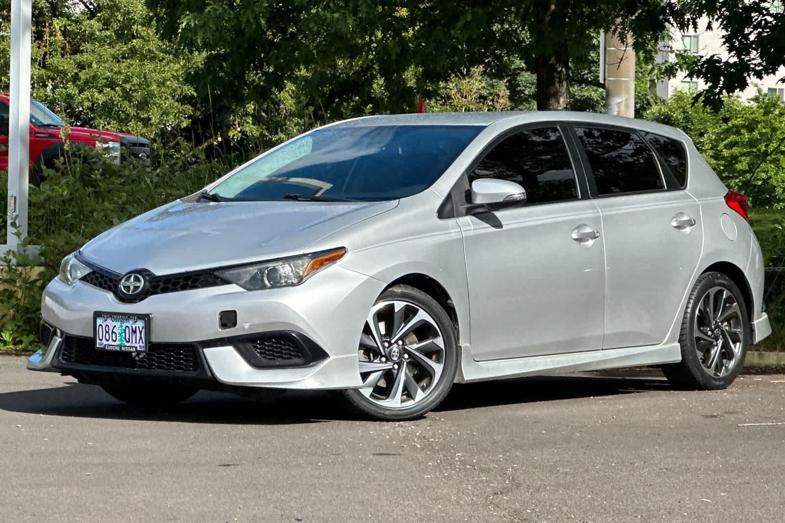 Used 2016 Scion iM FWD image 1