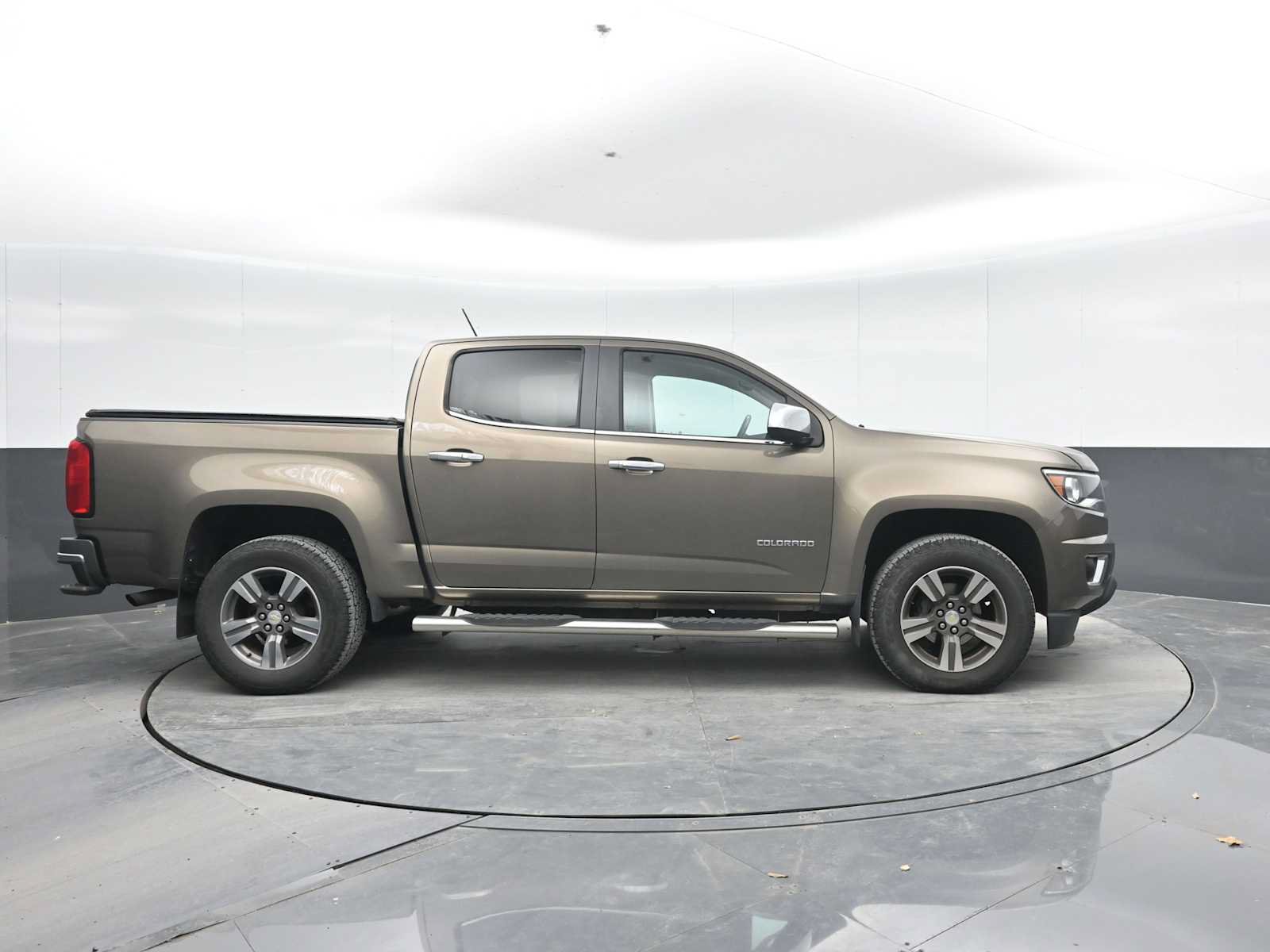 Used 2016 Chevrolet Colorado LT w/ Luxury Package, Chrome AWD/4WD image 9