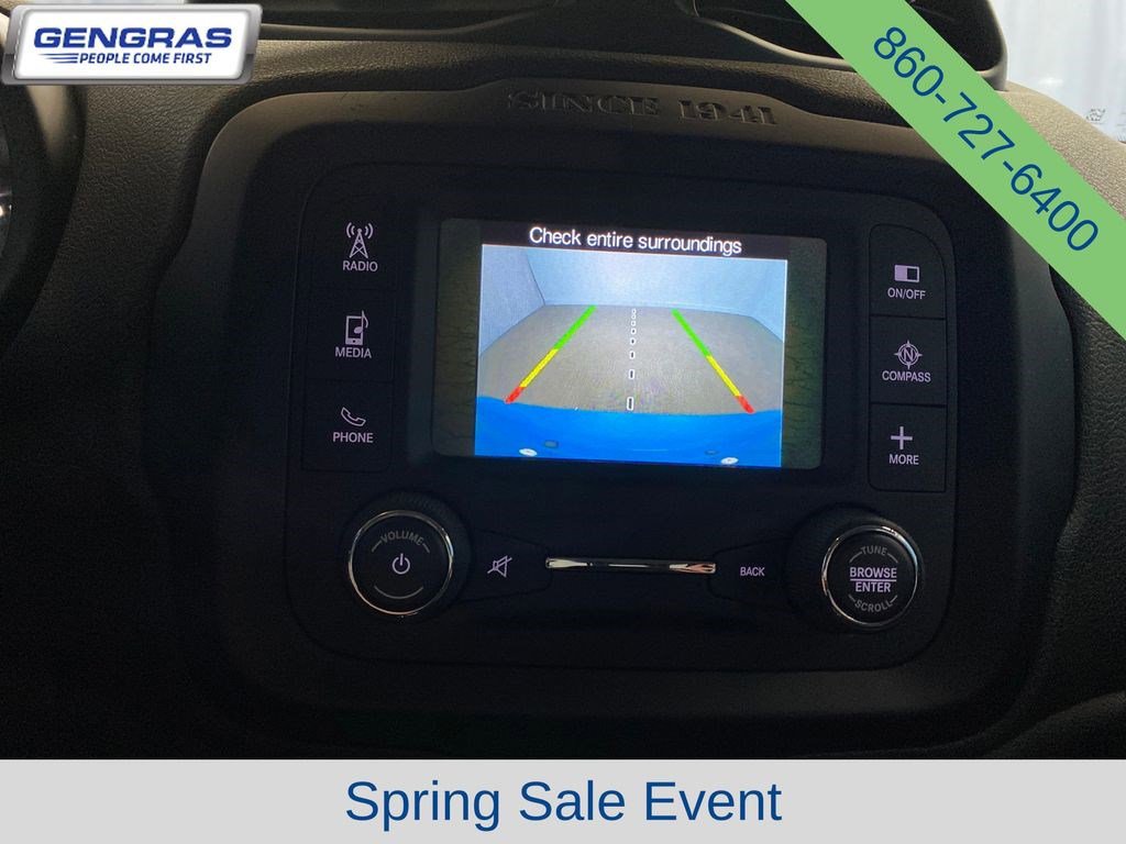 Used 2015 Jeep Renegade Latitude AWD/4WD image 19